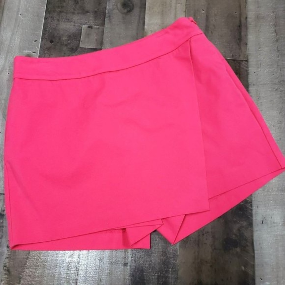 CROWN & IVY | Hot Pink Skort